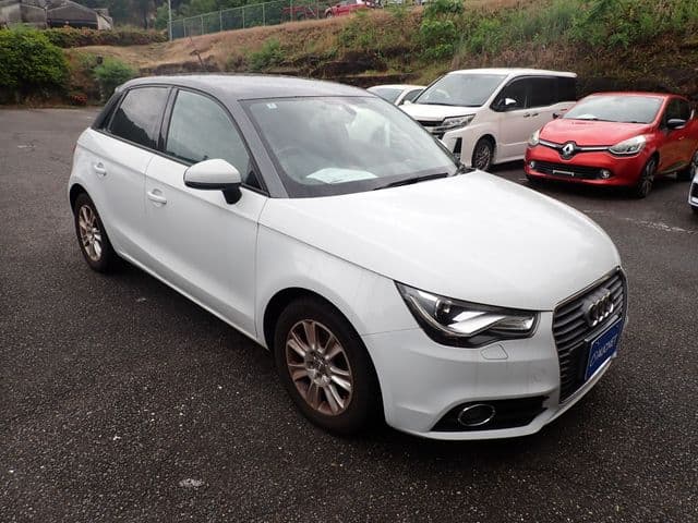 Car thumbnail 4