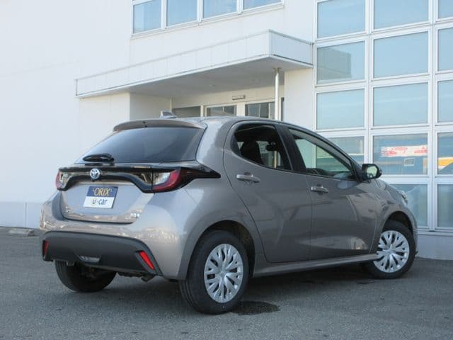 Car thumbnail 3