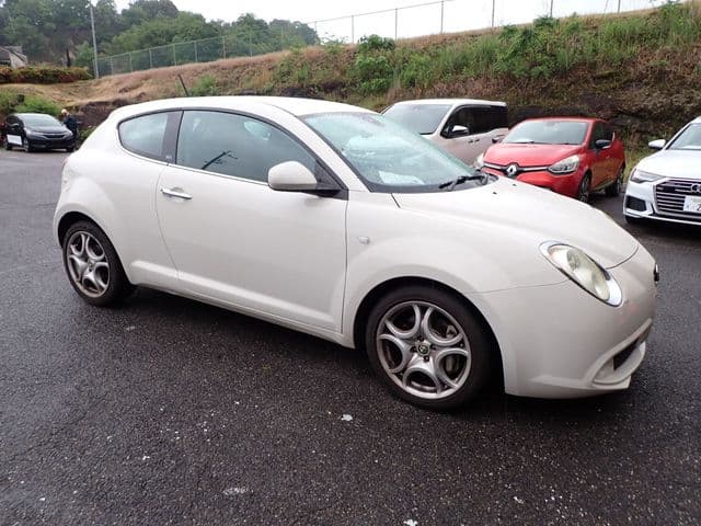 Car thumbnail 4