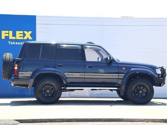 Car thumbnail 4