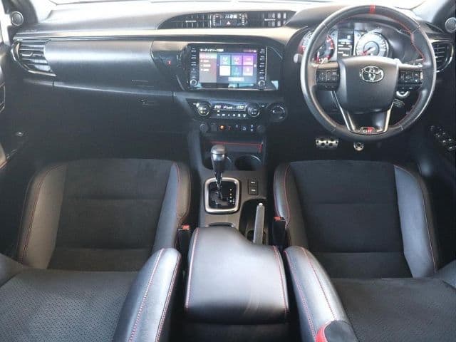 Car thumbnail 3