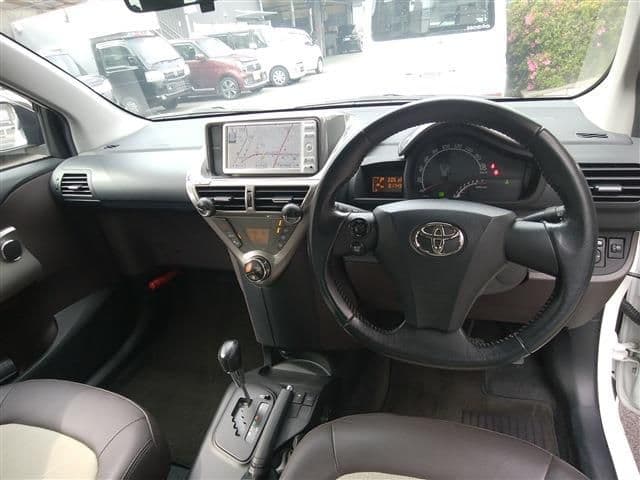 Car thumbnail 2