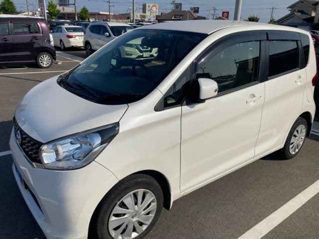 NISSAN