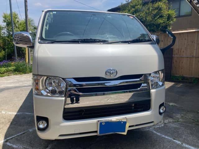 Car image 1