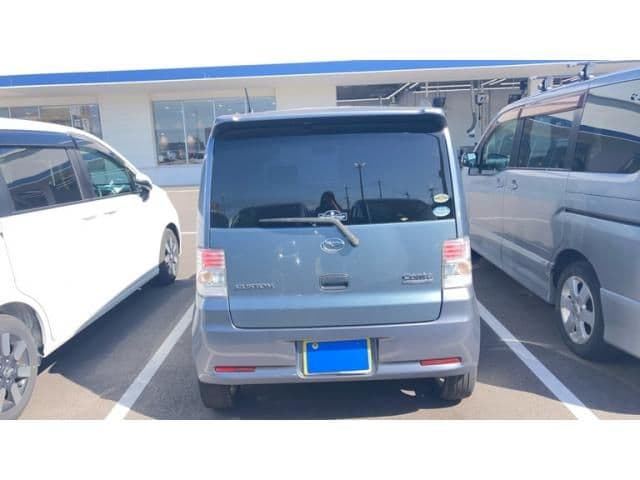 Car thumbnail 4