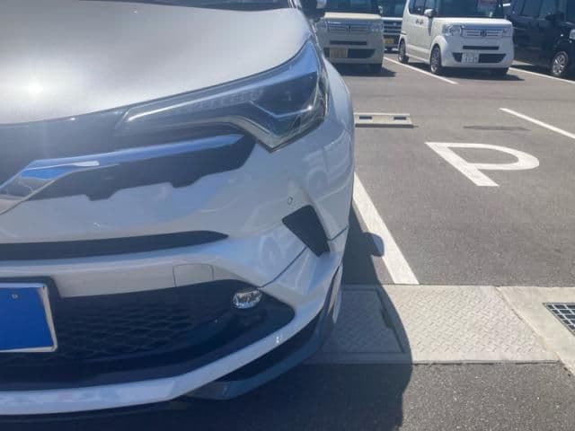 Car thumbnail 3