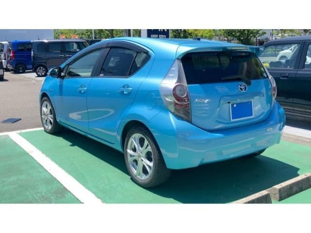 Car thumbnail 4