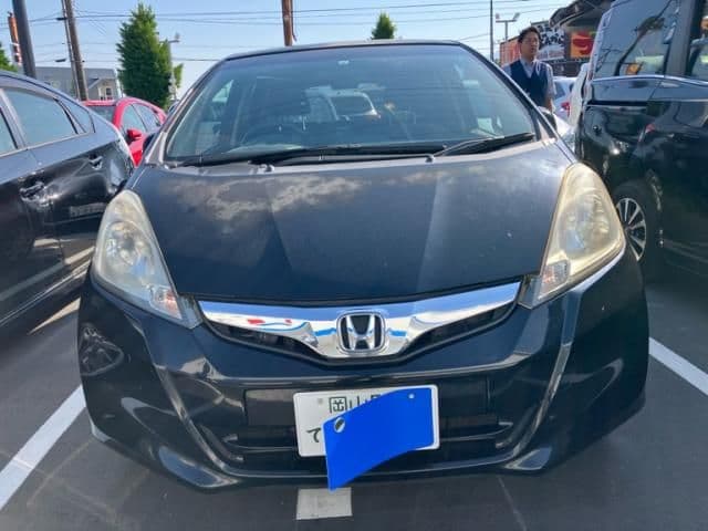 Car image 1