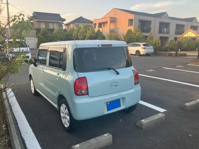 Car thumbnail 2