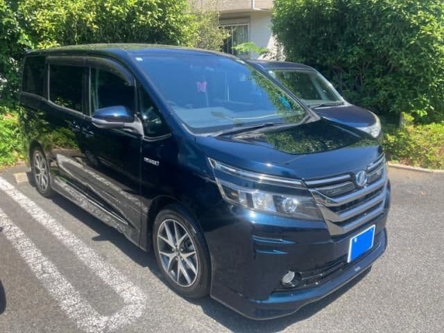 Car image 1