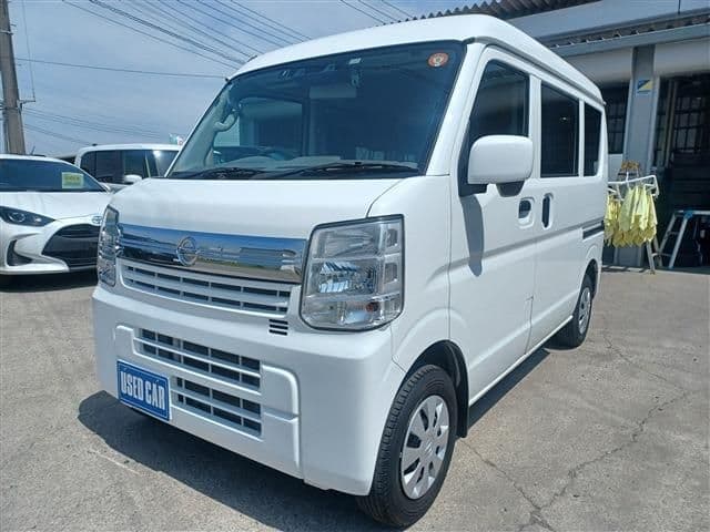 NISSAN
