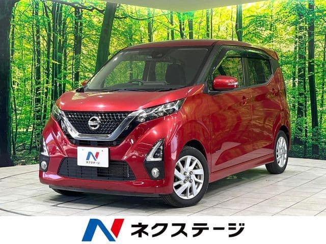 NISSAN