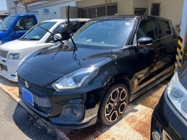 SUZUKI