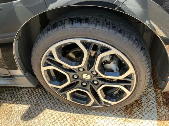 Car thumbnail 3