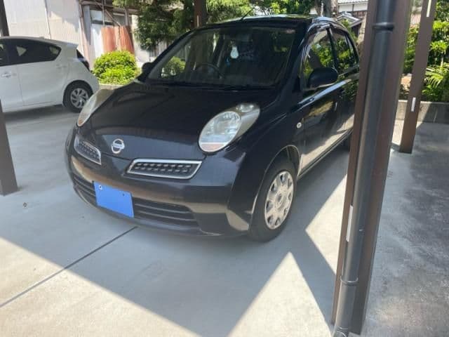 NISSAN