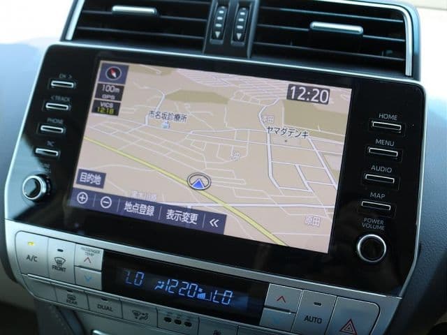 Car thumbnail 3