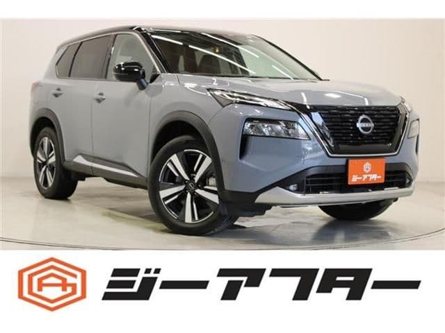 NISSAN