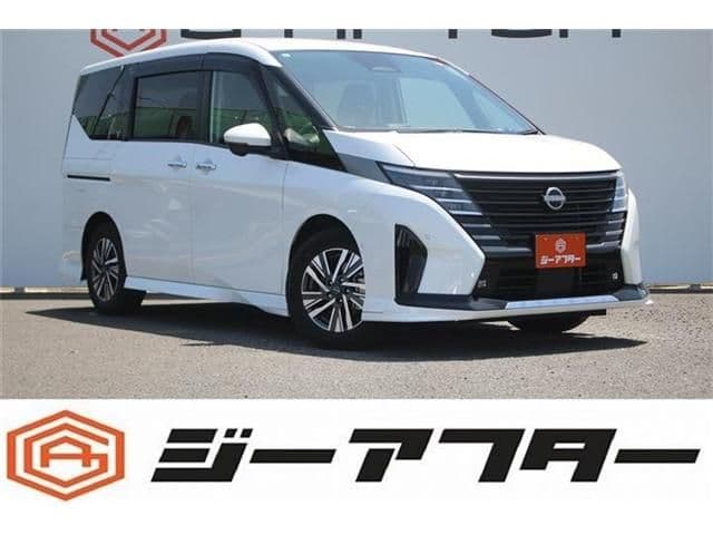 NISSAN