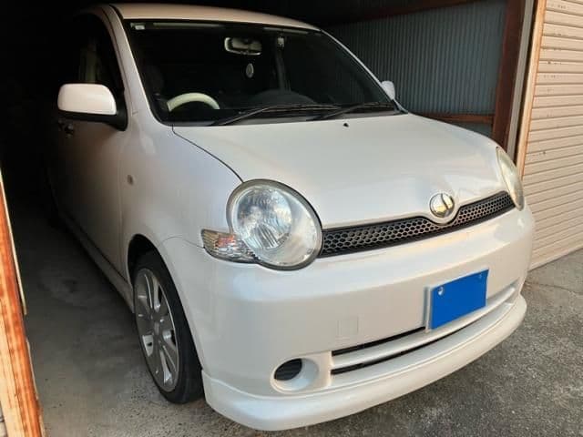 Car image 1