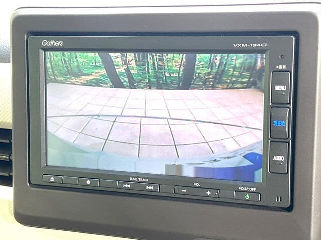 Car thumbnail 4