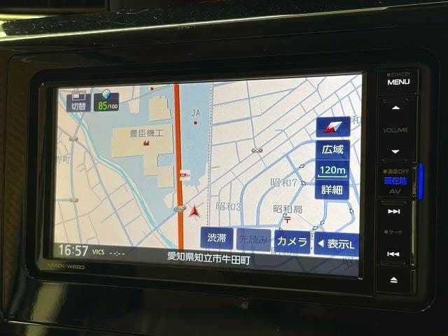 Car thumbnail 3