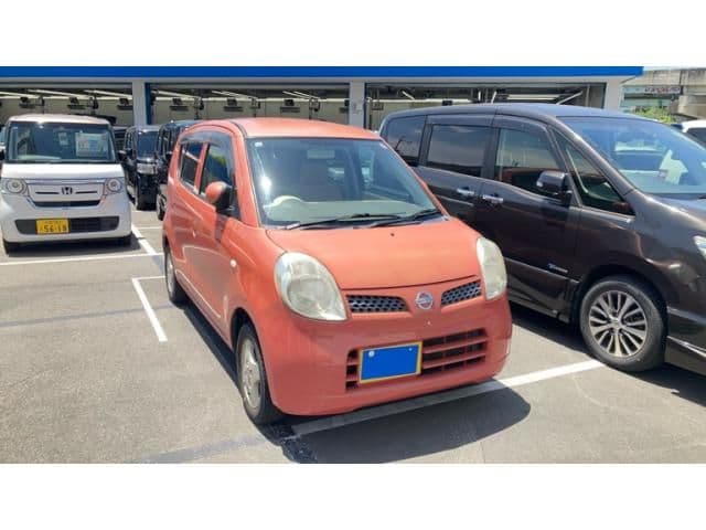 NISSAN