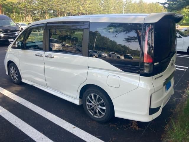 Car thumbnail 4
