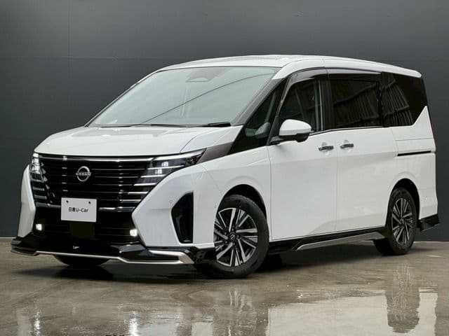 NISSAN