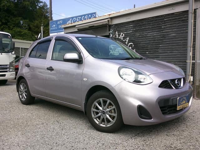 Car image 1