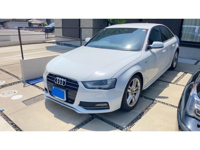 Car image 1