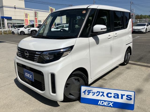 NISSAN