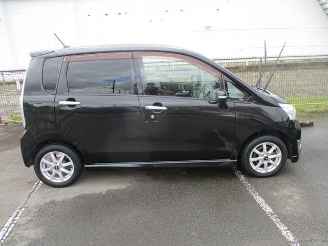 Car thumbnail 4