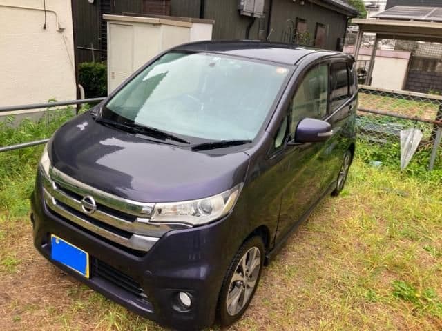 Car image 1