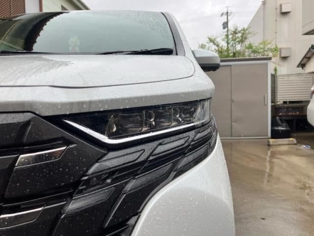 Car thumbnail 3