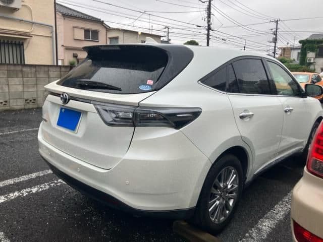 Car thumbnail 4