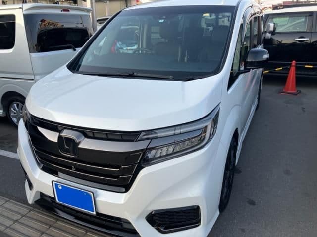 Car image 1