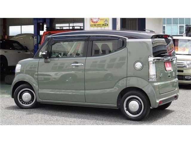 Car thumbnail 4