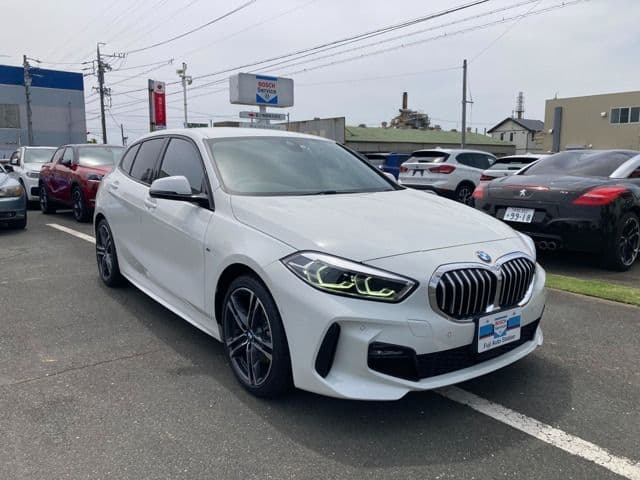 Car image 1