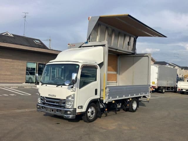 ISUZU