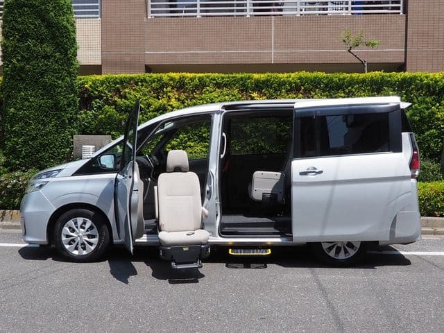 NISSAN