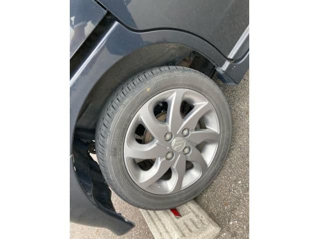Car thumbnail 4