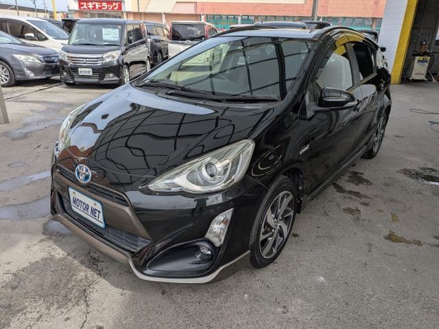 Car image 1