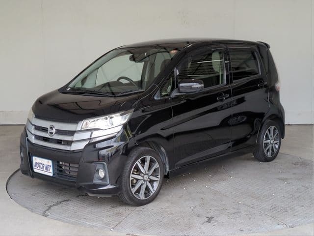 NISSAN