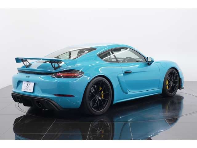 Car thumbnail 4