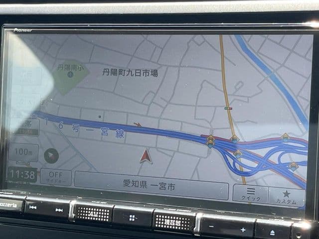 Car thumbnail 4