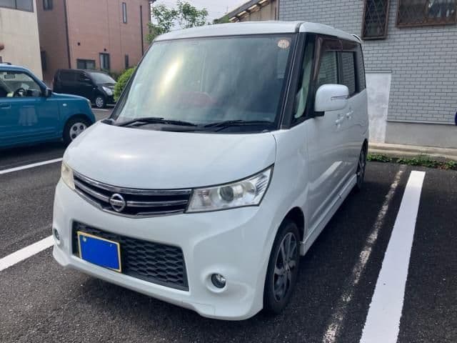 NISSAN
