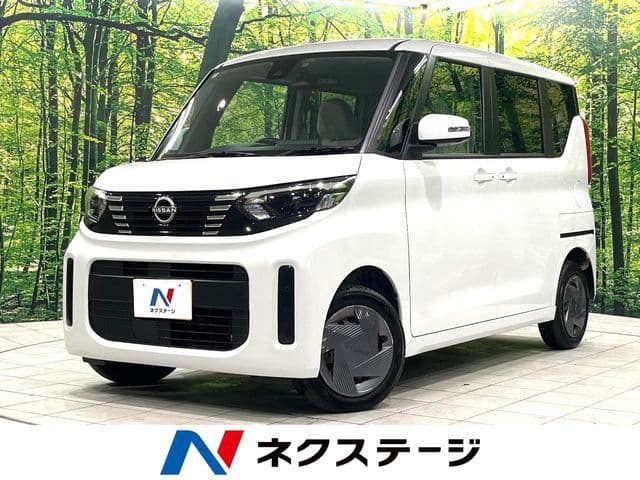 NISSAN