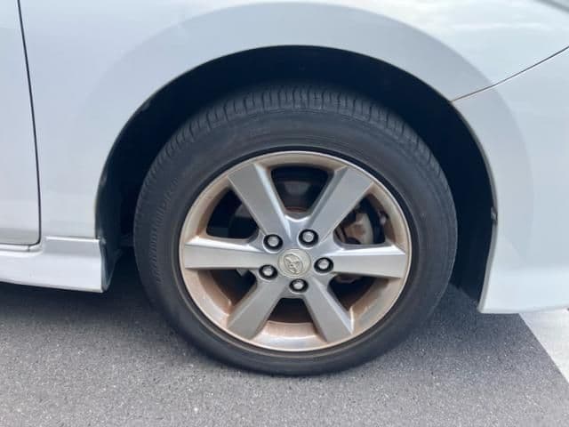 Car thumbnail 3