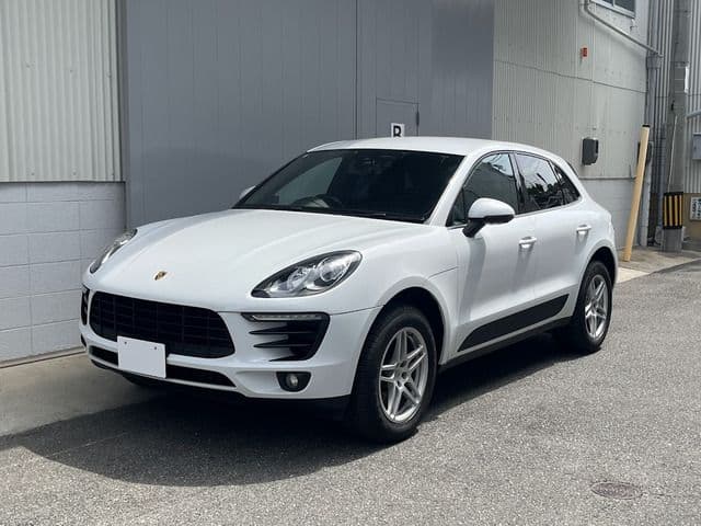 PORSCHE