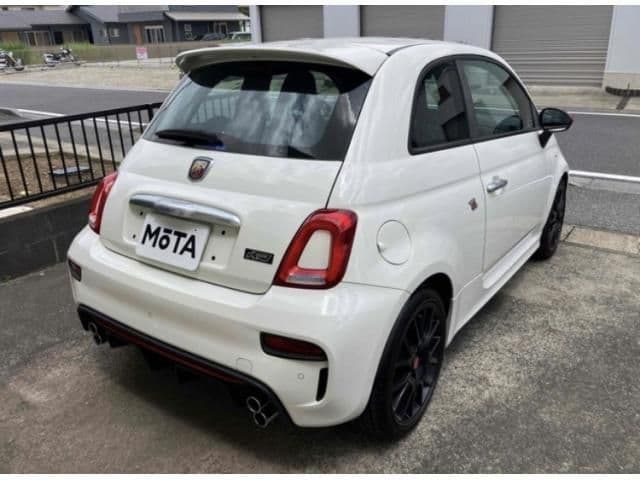 Car thumbnail 2